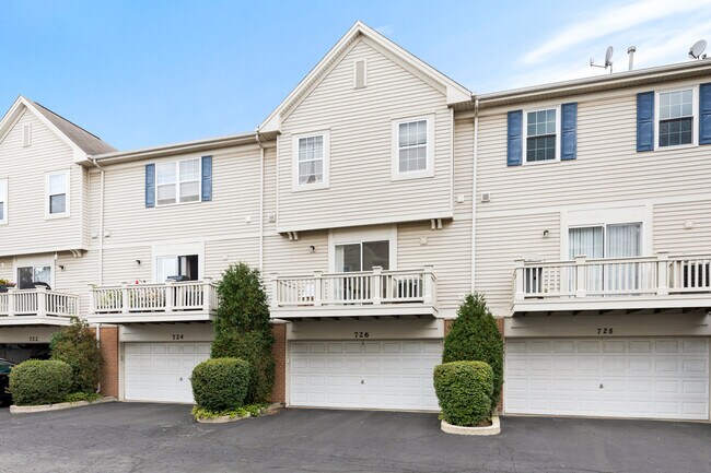 Building Photo - 726 Hanbury Dr