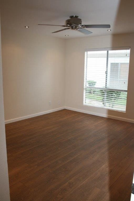 Building Photo - 2845 S Fairview St