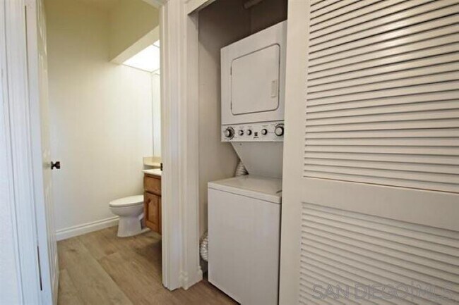 Building Photo - 5865 Friars Rd