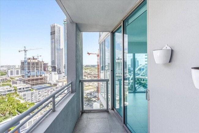 Building Photo - 888 Biscayne Blvd