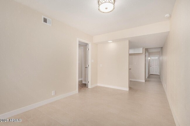 Building Photo - 6812 N 35th Ave