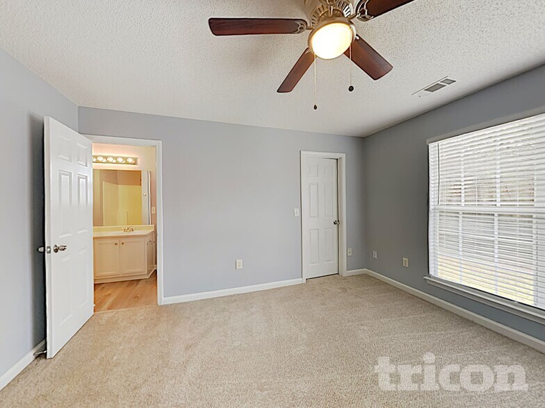 Building Photo - 5950 Waggoner Ct