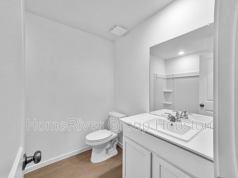 Building Photo - 16492 Blossom Grv Dr
