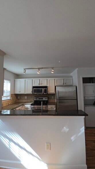 Building Photo - 48 Peachtree Ave NE