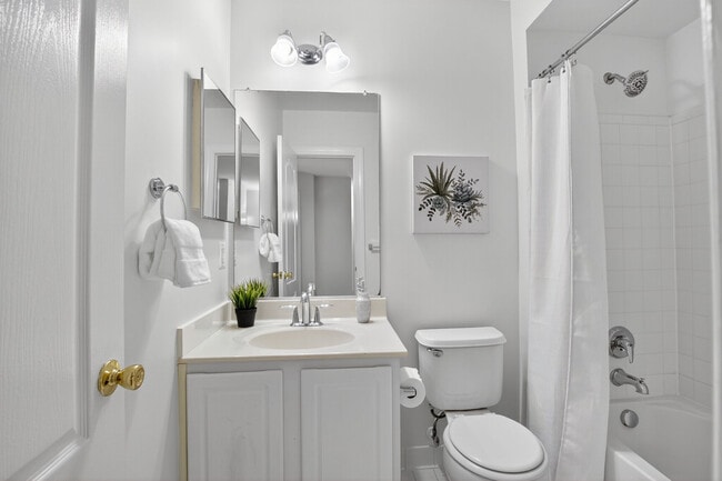 Building Photo - 23 Swanton Ln