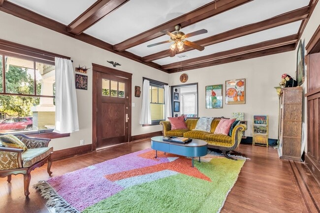 Building Photo - 2608 Hopkins St