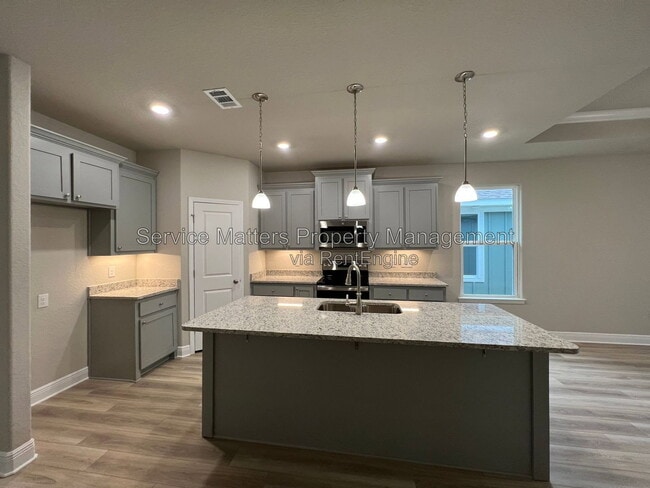 Building Photo - 5349 Parkside Dr