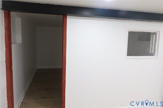 Building Photo - 515 Danray Dr