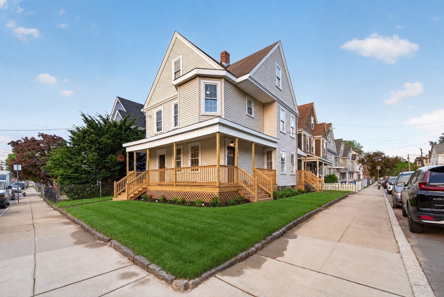 Building Photo - 42 Etna St