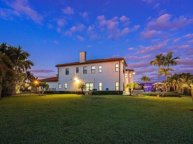 Building Photo - 17511 Cadena Dr