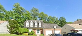 Building Photo - 9604 Fox Run Dr