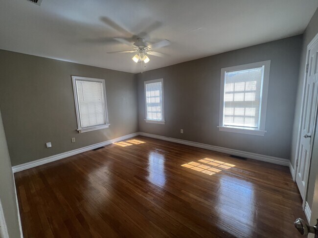 Building Photo - 2514 24th St