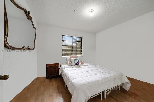 Building Photo - 4101 Forest Dr