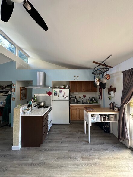 Kitchen - 855 Granite Ridge Dr