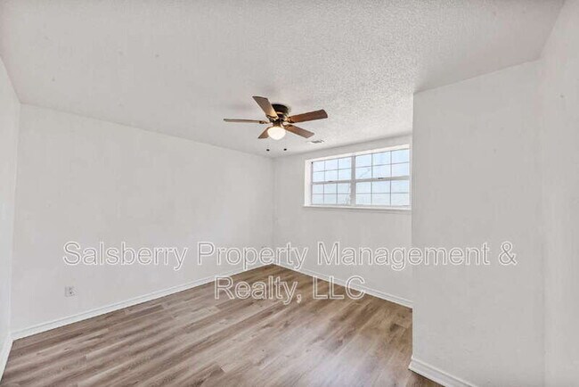 Building Photo - 13264 Jackson Rd