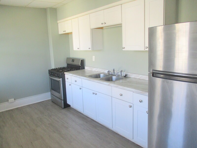 Building Photo - 328 Park Rd