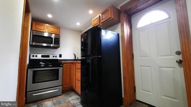 Building Photo - 1443 John Marshall Hwy