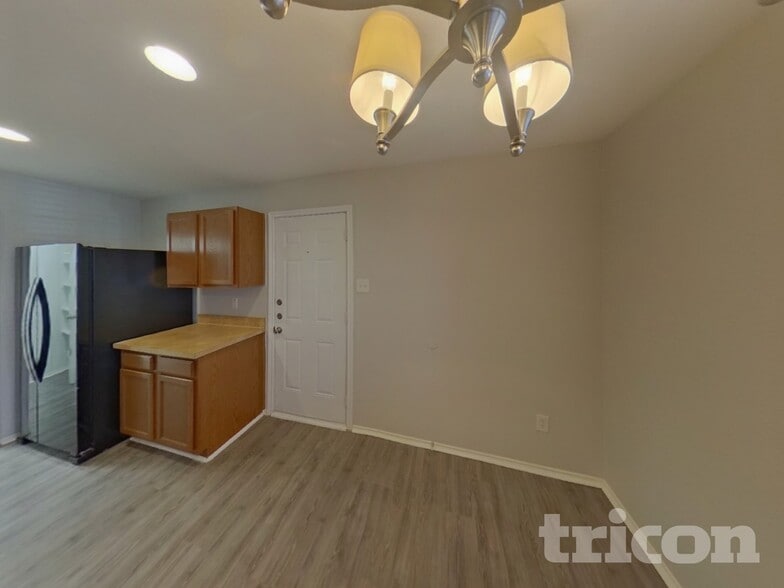 Building Photo - 10300 Animas Ct