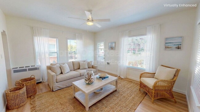 Building Photo - 2709 C St