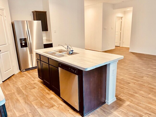 Building Photo - . BEAUTIFUL BRAND NEW 3 BEDROOM BATH HOME ...