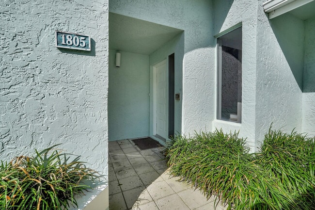 Building Photo - 1805 Mainsail Cir