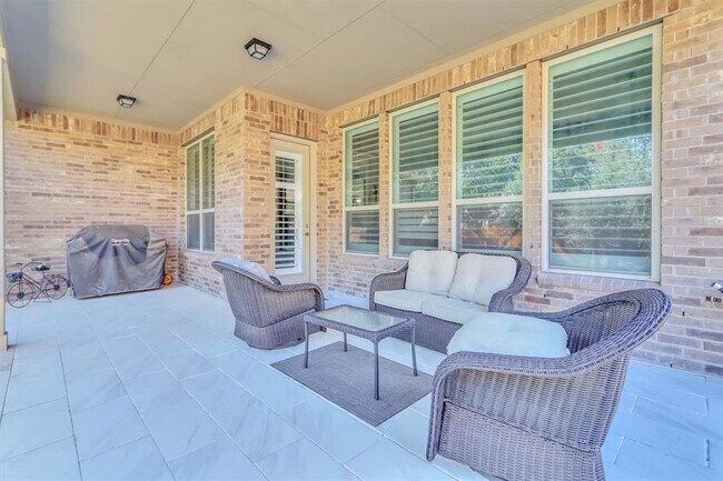 Building Photo - 16321 Horse Trap Ln