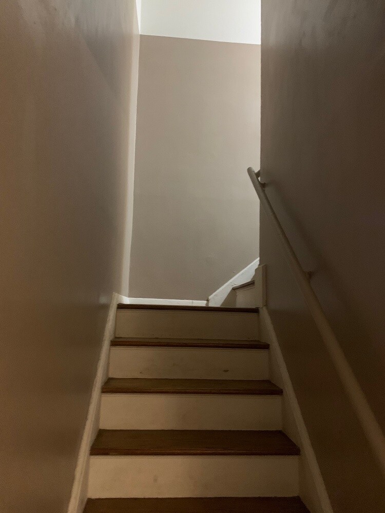 Building Photo - 2138 Hebron Ave