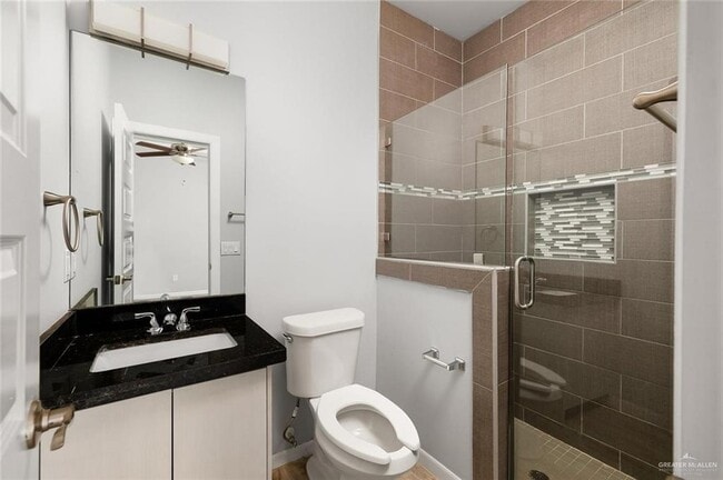 Building Photo - 10 Valeria St