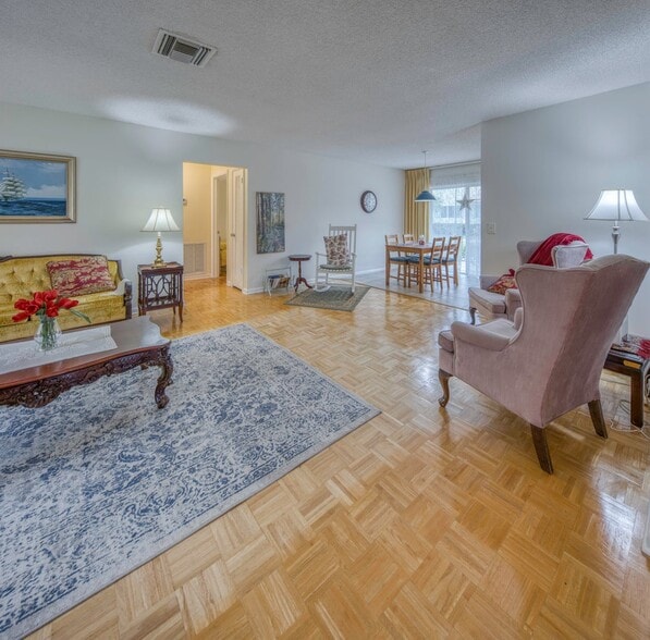 Building Photo - 32 S Ocean Breeze