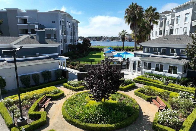 Building Photo - The Landing at Jack London Square