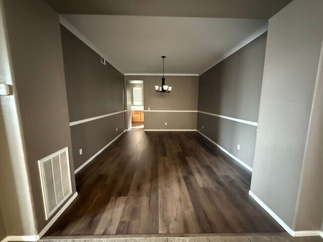 Building Photo - Beautiful Home in the Heart of Perris