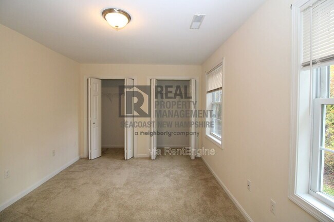 Building Photo - 4 Waverly Dr