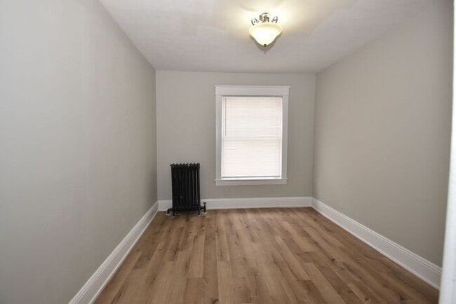 Building Photo - Price Reduced! 4 bedroom 2 story Single Family Home