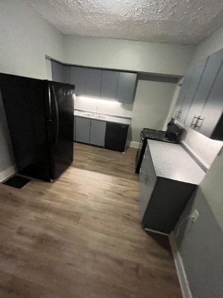 Building Photo - 101-103 Green St