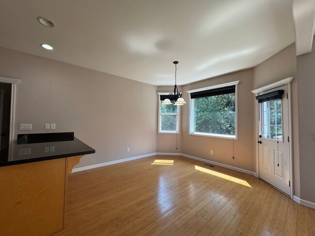 Building Photo - 4467 Castlerock Dr