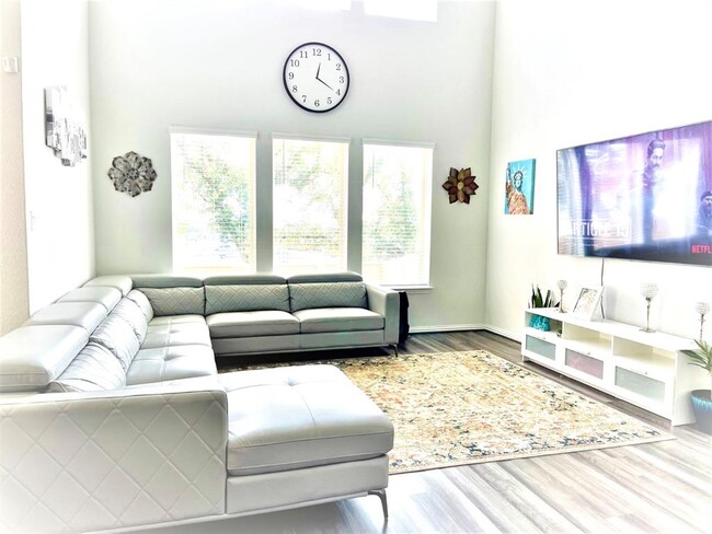 Building Photo - 2232 McClendon Trl