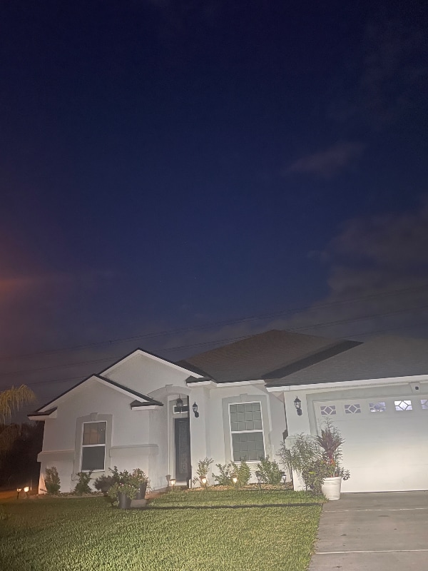 Building Photo - 901 Raindrop Ln