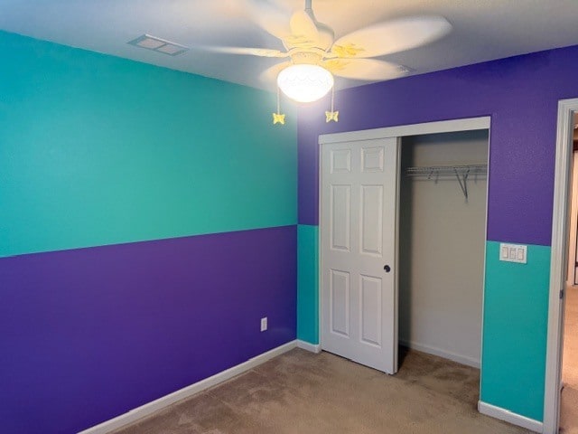 Building Photo - 4 bedroom 2.5 baths: formal living/dining