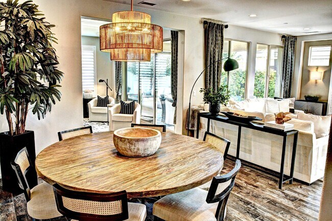 Building Photo - 51234 Longmeadow St