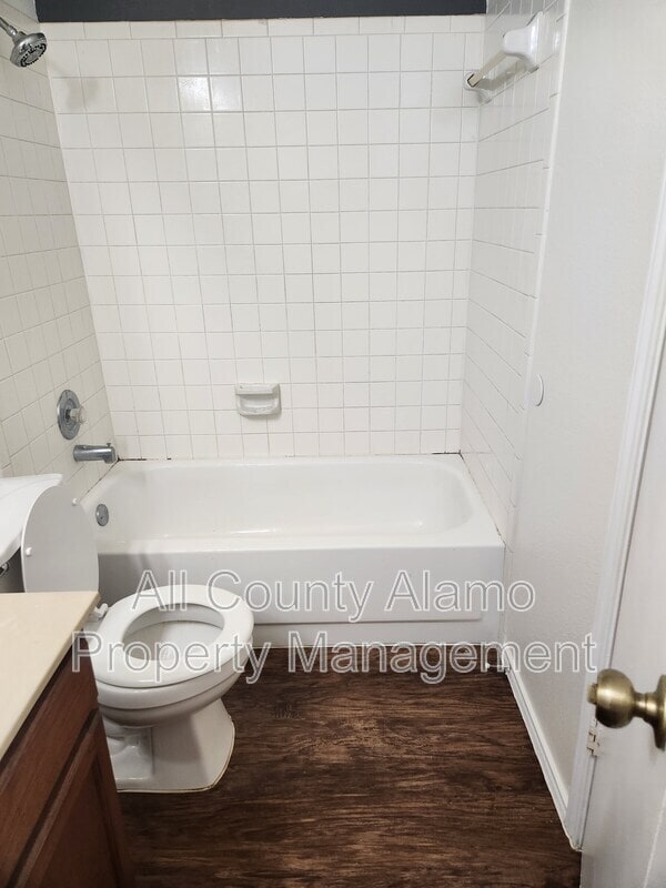 Building Photo - 3443 Ridge Smoke