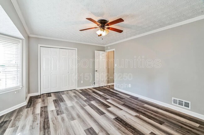 Building Photo - 2557 Ashley Cir