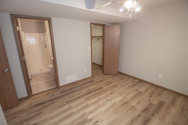 Building Photo - 1516 Citadel Dr