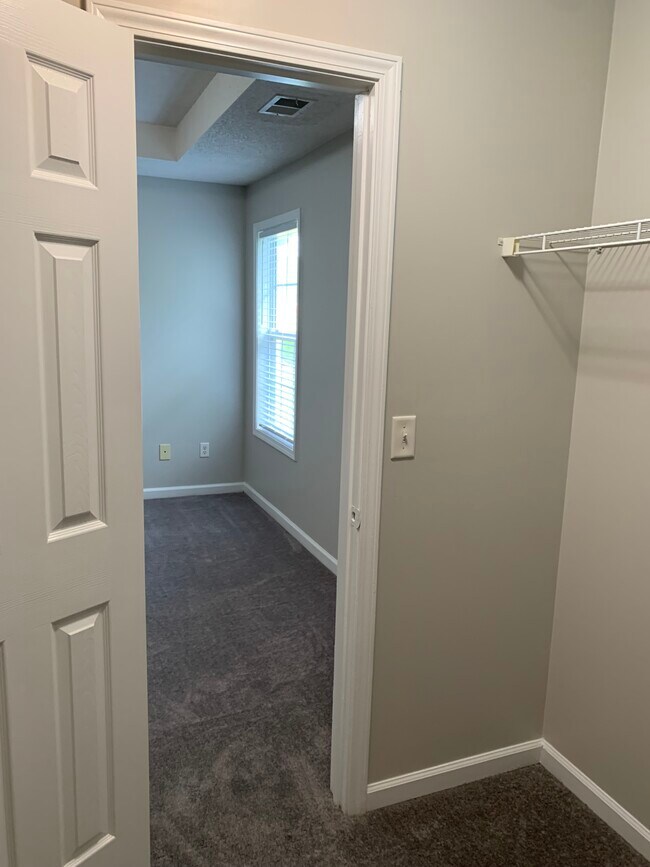 Building Photo - 205 Timber Wolf Trail