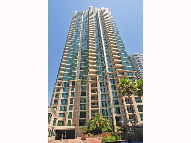 Primary Photo - Stunning 1 bedroom, 1.5 bath in The Grande...