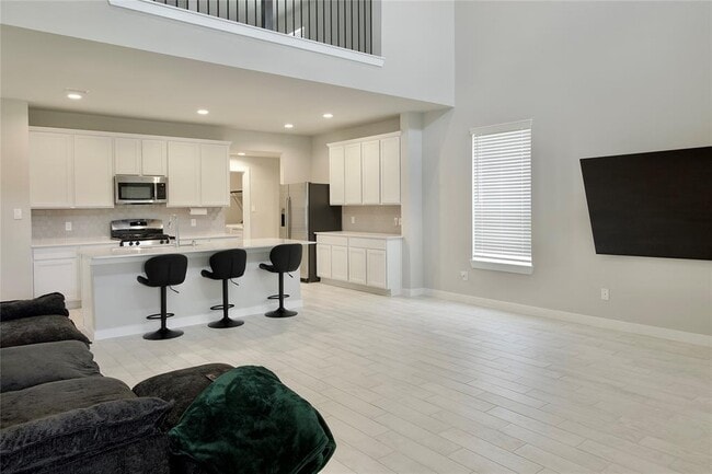 Building Photo - 3207 Tilley Dr