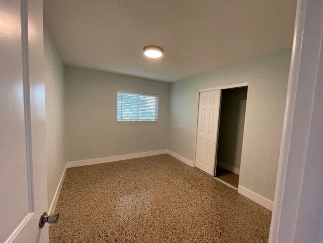 Building Photo - Adorable Apollo Beach Home for Rent   Brin...