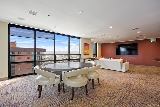 Building Photo - 1625 Larimer St