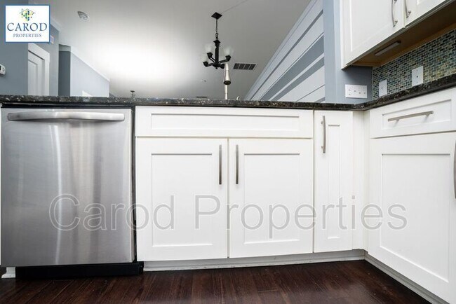 Building Photo - 3840 Willow Green Pl