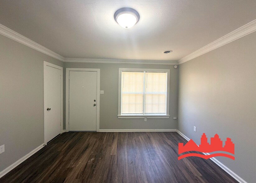 Building Photo - 745 Margie Dr