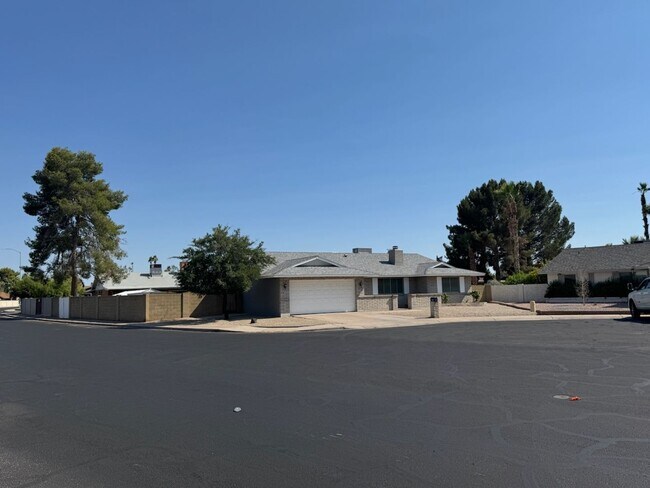 Building Photo - Dobson Ranch 4 bedroom rental